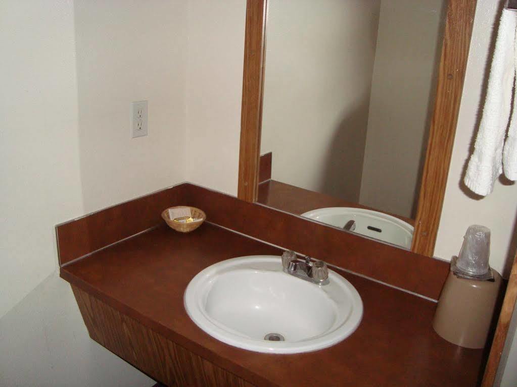 Willow Springs Motel Cheney Extérieur photo